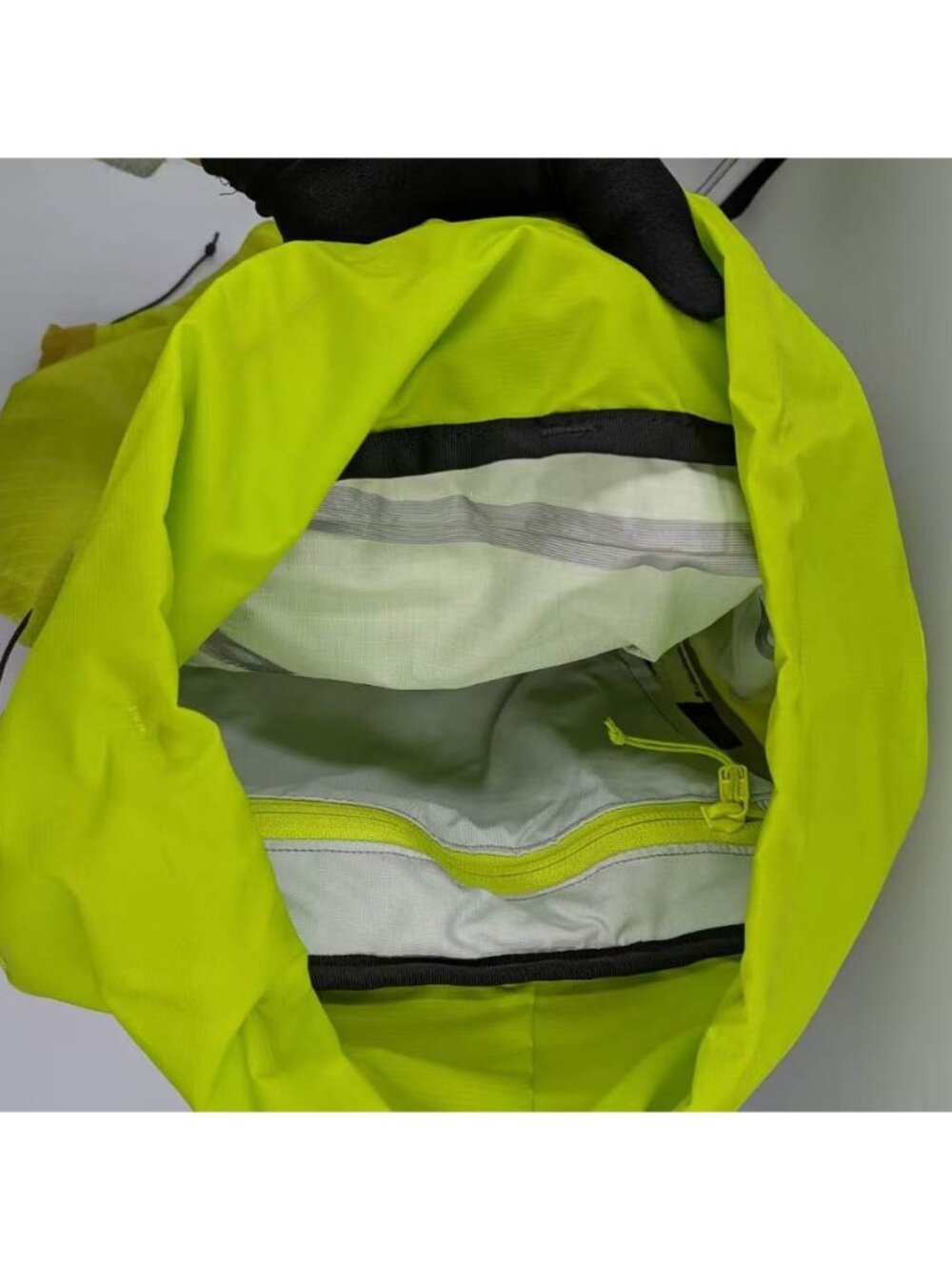 Arc'teryx Norvan 14 Vest Hydration Trail Running Backpack Lampyre Sprint S - Picture 4 of 14
